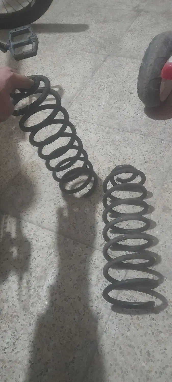 فنر لول   ام وی ام ۳۱۵  عقب|قطعات یدکی و لوازم جانبی|رشت, پل تالشان|دیوار