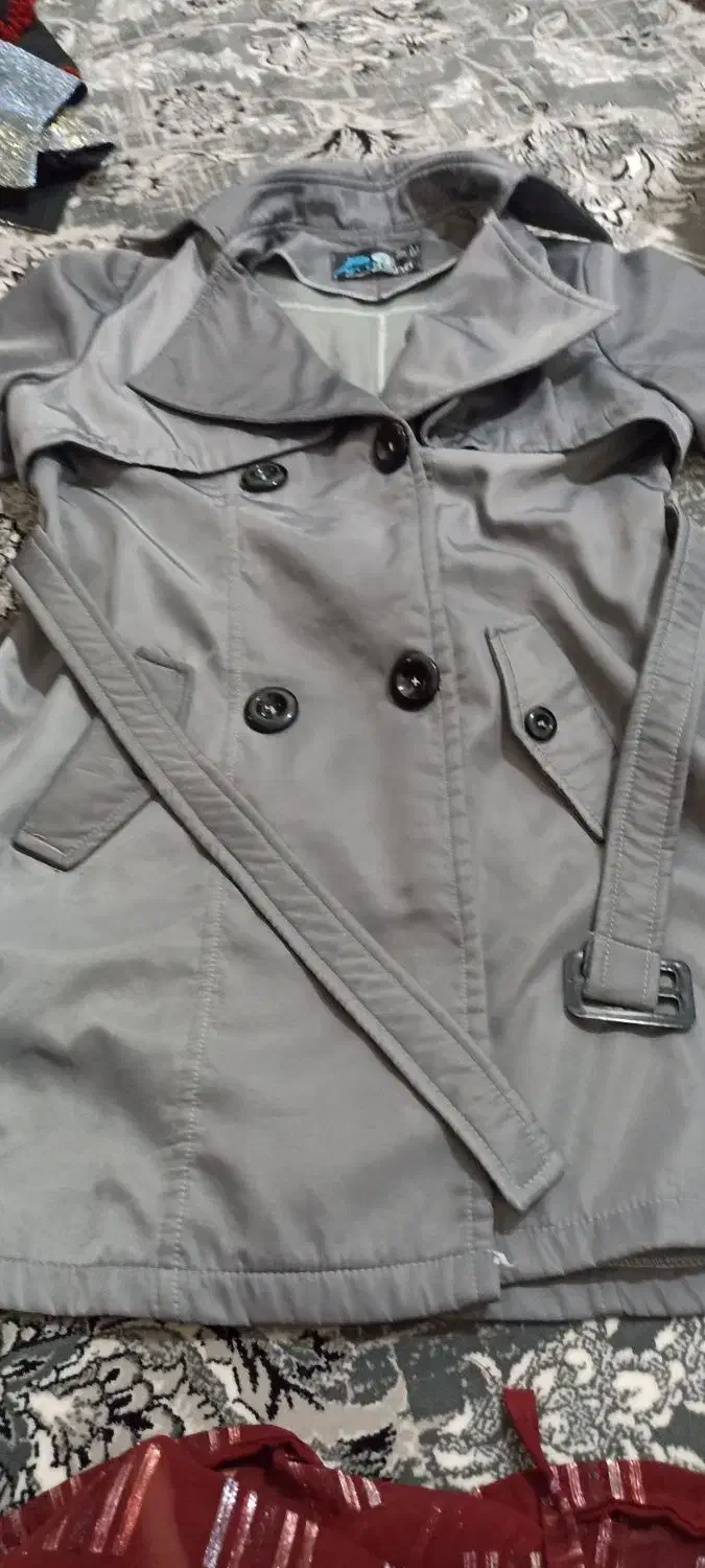 بارانی|لباس|جوانرود, |دیوار