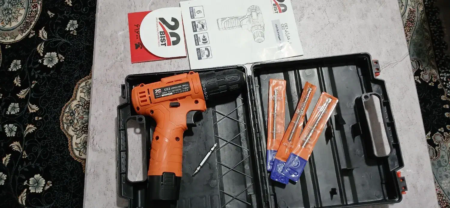 یک عدد دریل شارژی کاملا نو با تمام وسایل|ابزارآلات|خمین, |دیوار