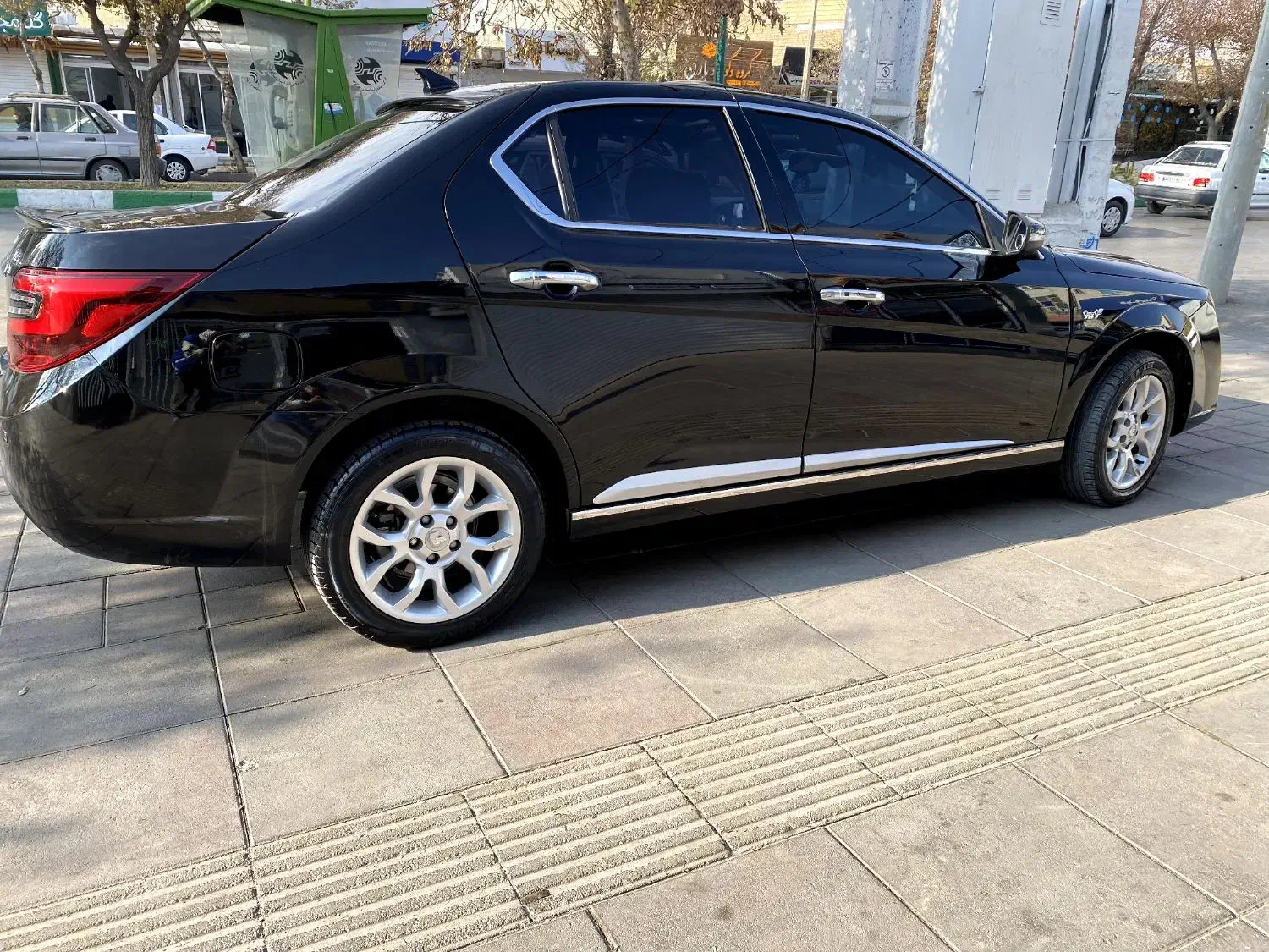 دنا پلاس اتومات آپشنال|خودرو سواری و وانت|اراک, |دیوار