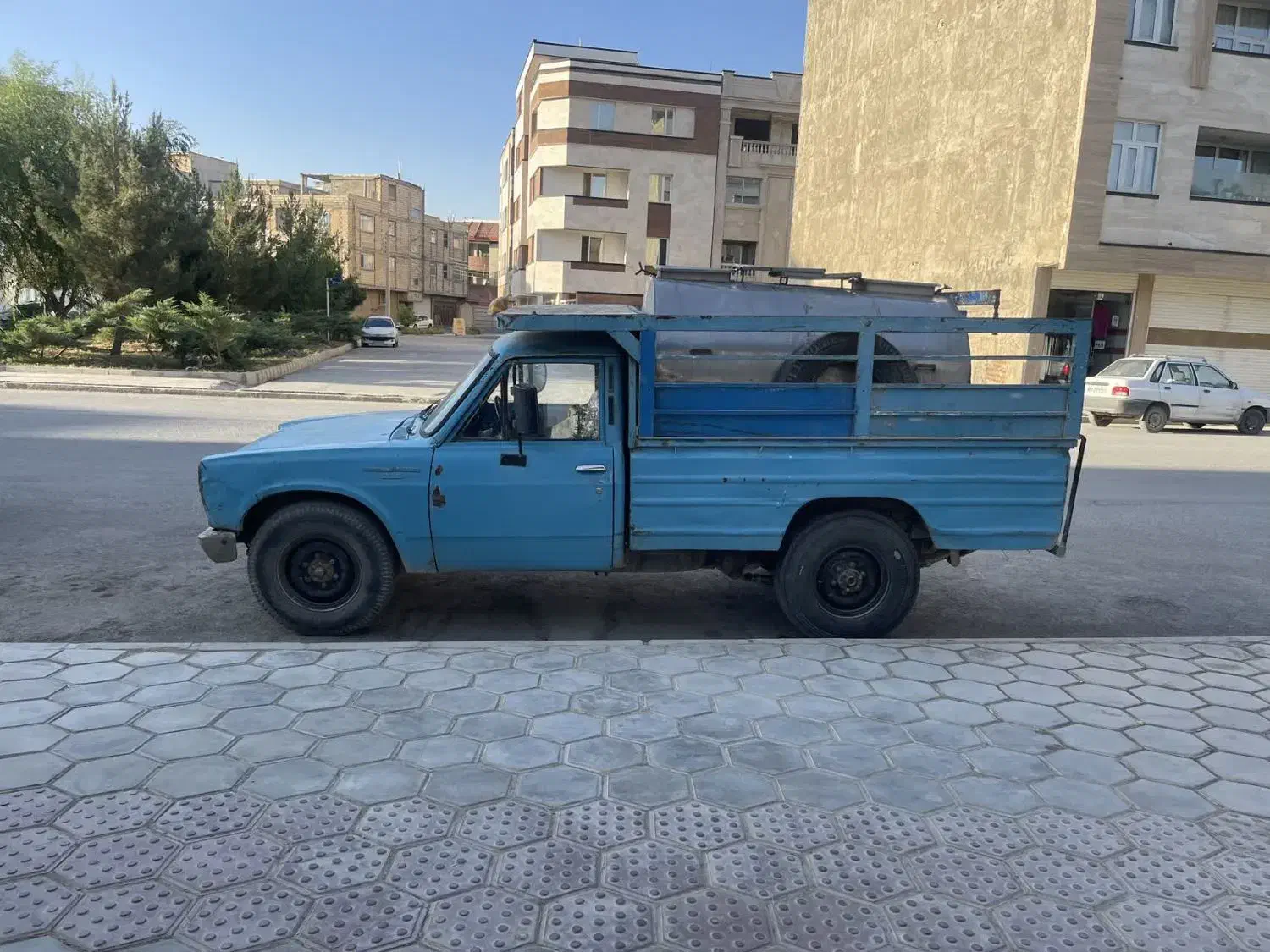 نیسان 2000 جک دار|خودرو سواری و وانت|شهرکرد, |دیوار