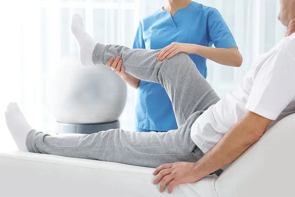 فیزیوتراپی در منزل|خدمات آرایشگری و زیبایی|شیراز, ارم|دیوار