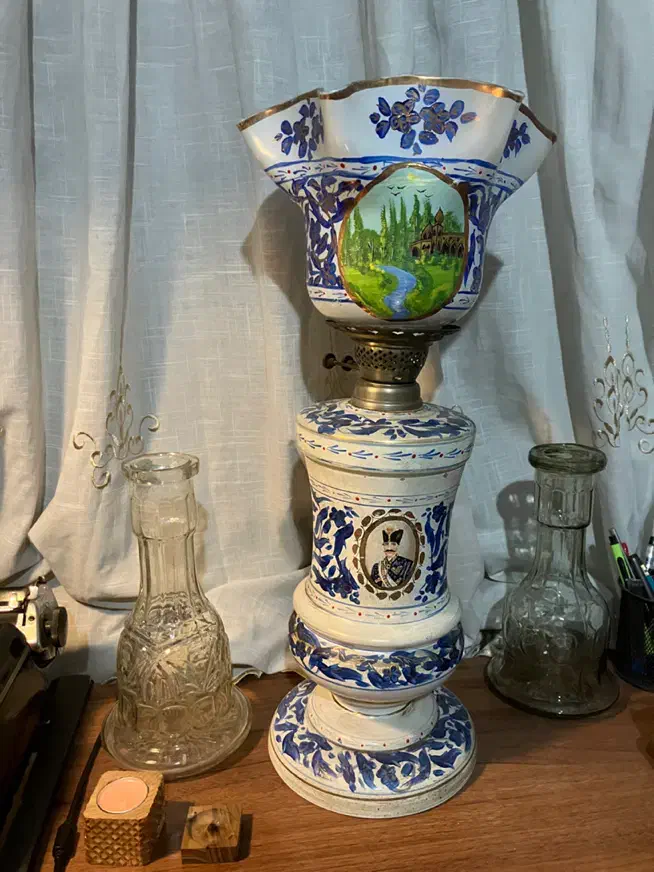 چراغ نفتی قلم آبی ناصری (قاجاری) آنتیک و بزرگ|کلکسیون اشیاء عتیقه|تهران, استاد معین|دیوار