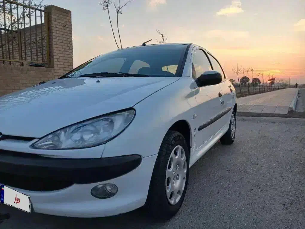 پژو ۲۰۶  تیپ ۵ مدل ۹۵|خودرو سواری و وانت|شهریار, شهرک مصطفی خمینی|دیوار