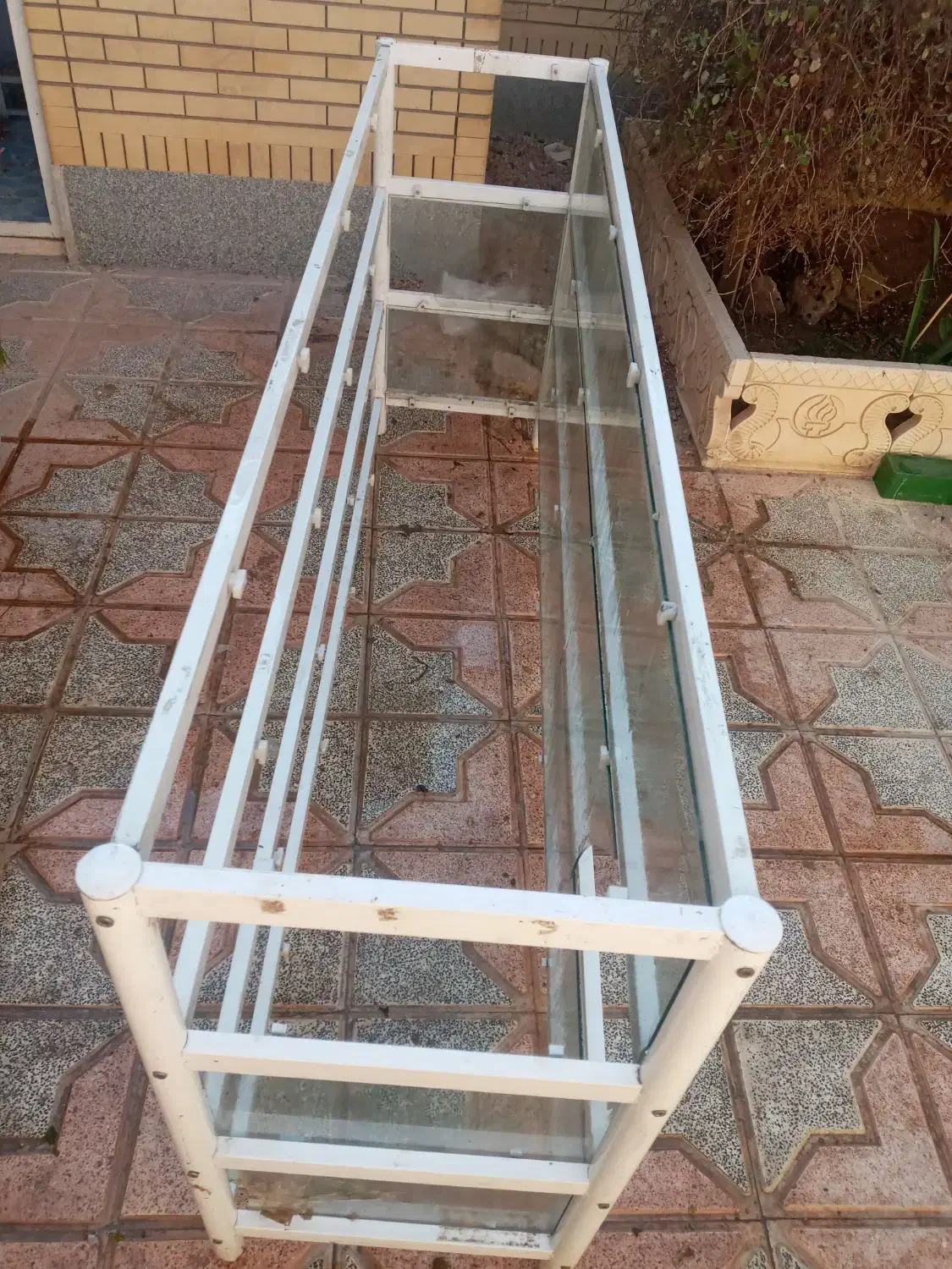 ویترین ۳ طبقه ۲متری|فروشگاه و مغازه|سیرجان, |دیوار