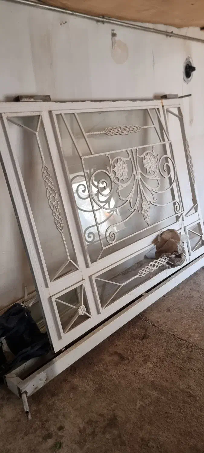 پنجره مزل|مصالح و تجهیزات ساختمان|بانه, |دیوار