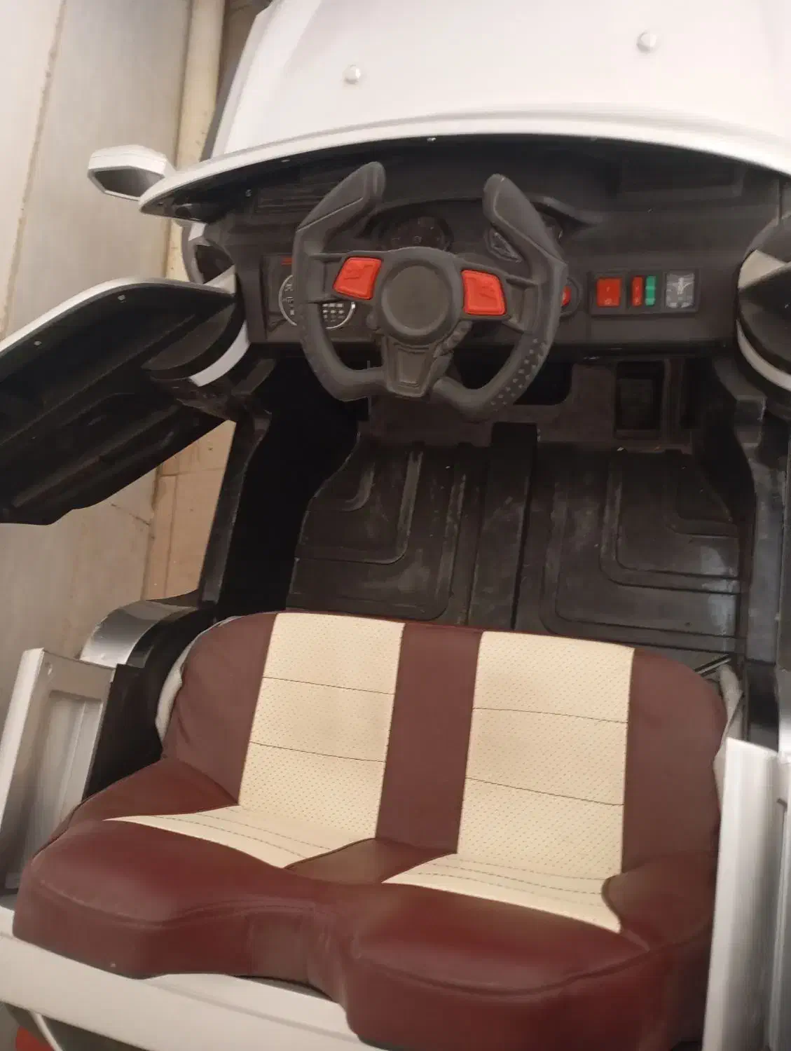 ماشین شارژی|اسباب‌بازی بچه|جهرم, |دیوار