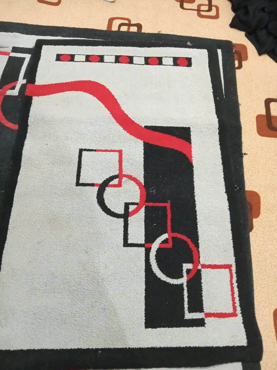 ۳ عدد قالیچه|فرش|قم, نیروگاه|دیوار