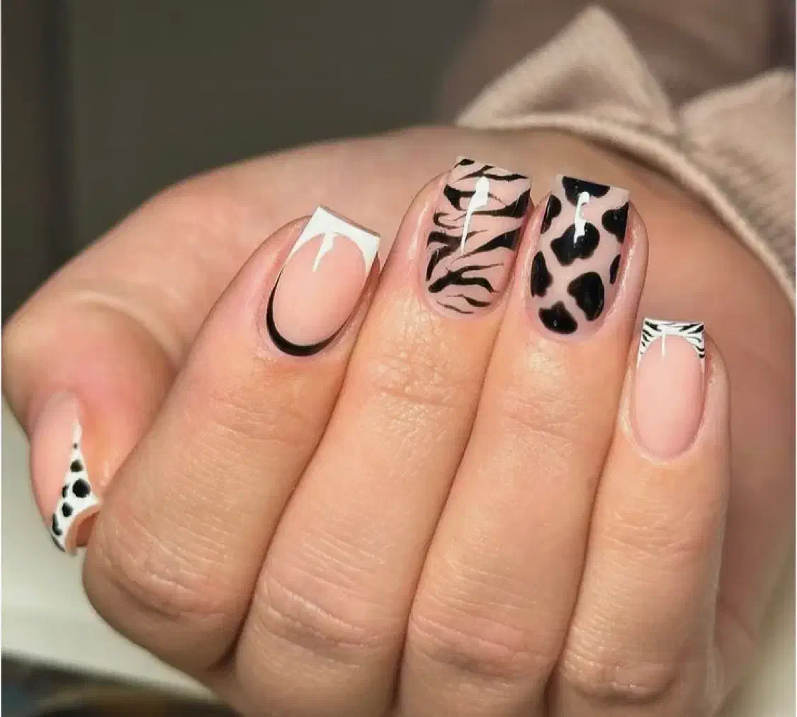 کاشت ناخن وآموزش با تخفیف|خدمات آرایشگری و زیبایی|سبزوار, هویزه|دیوار