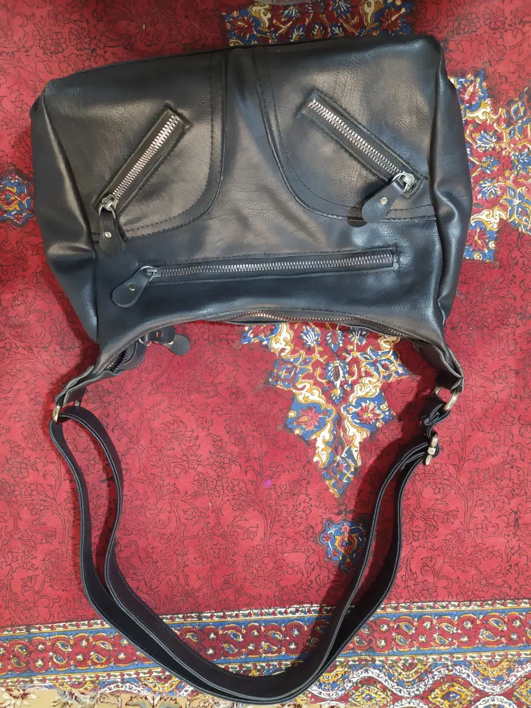 کیف دوشی|کیف، کفش، کمربند|برخوار, |دیوار