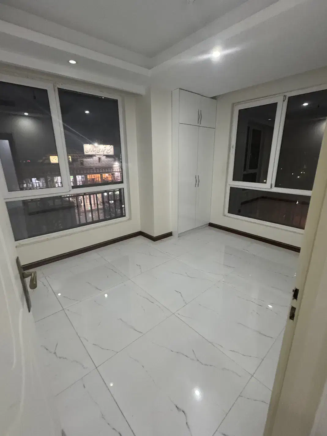 ۱۲۵متر/دو خواب /خطی رو به آفتاب/کلید نخورده