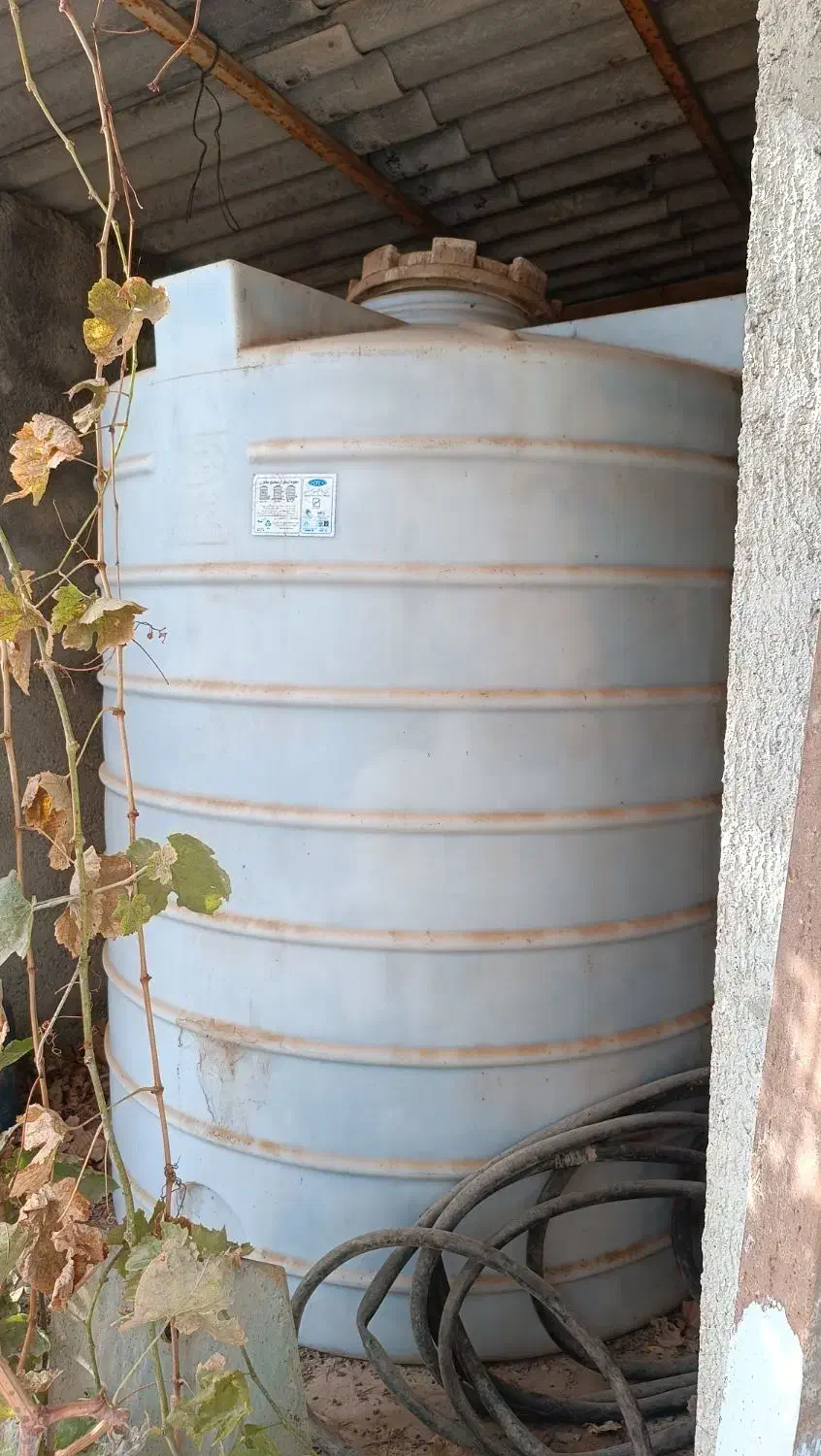 مخزن آب پلی اتیلن عمودی و گالوانیزه|مصالح و تجهیزات ساختمان|نظرآباد, نجم آباد|دیوار