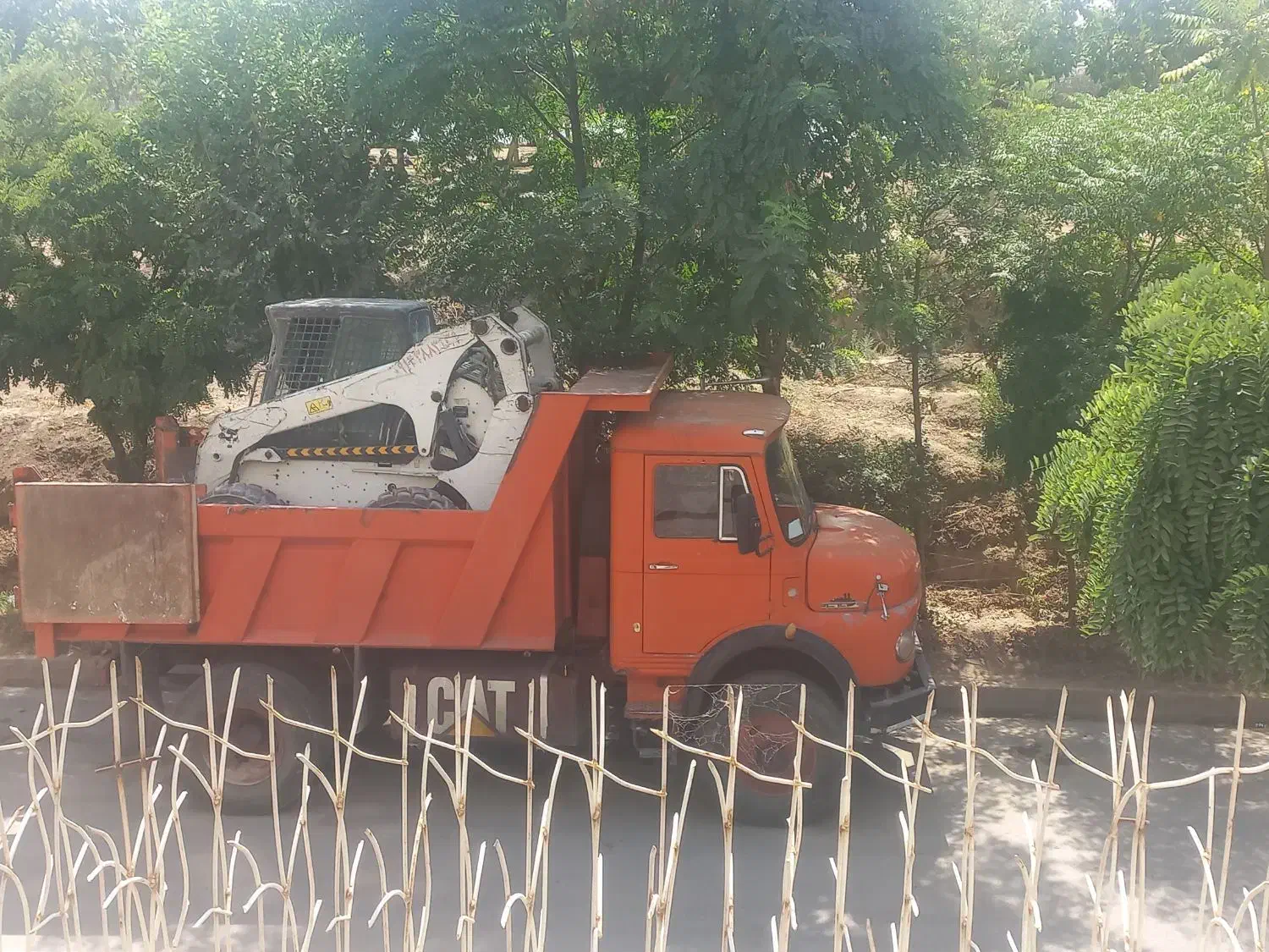 اجاره مینی بیل .بابکت .خاور.کامیون در کرج وکل حومه|خدمات حمل و نقل|کرج, گلشهر|دیوار