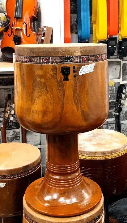 تنبک جنس بدنه چوب توت|سازهای سنتی|تهران, شمسآباد|دیوار