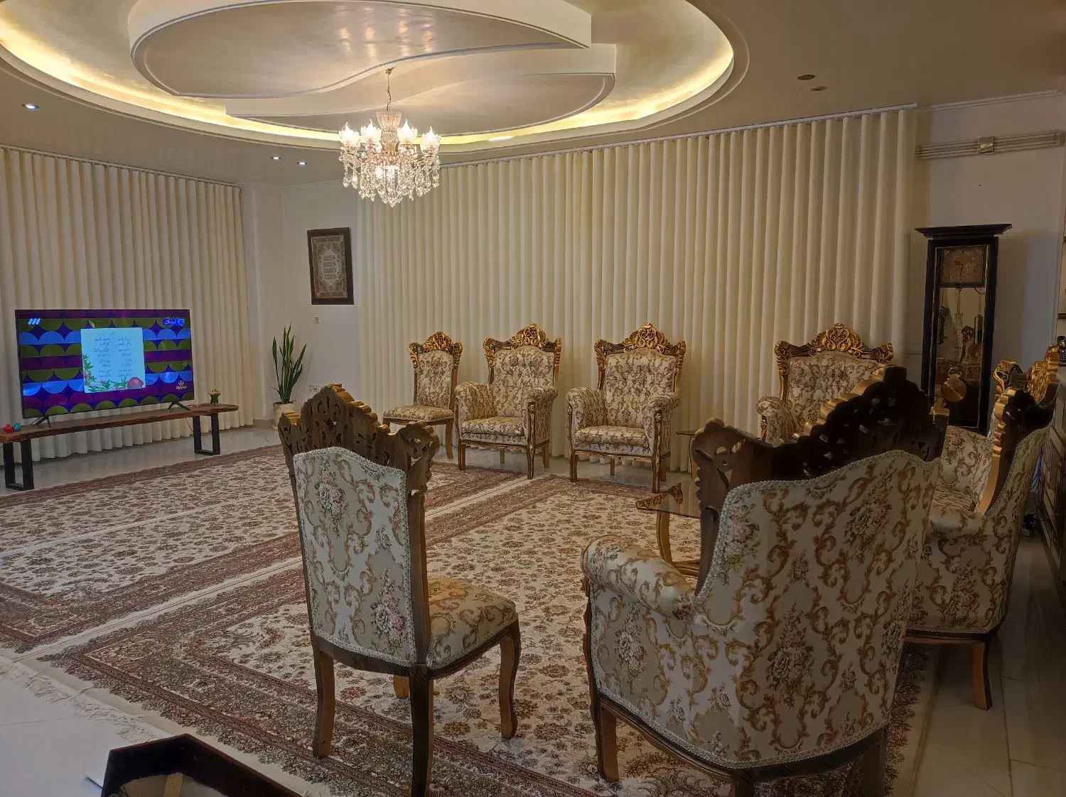 مبل استیل شیک و با کیفیت/فروش فوری/قیمت مناسب|مبلمان خانگی و میز عسلی|شاهرود, |دیوار