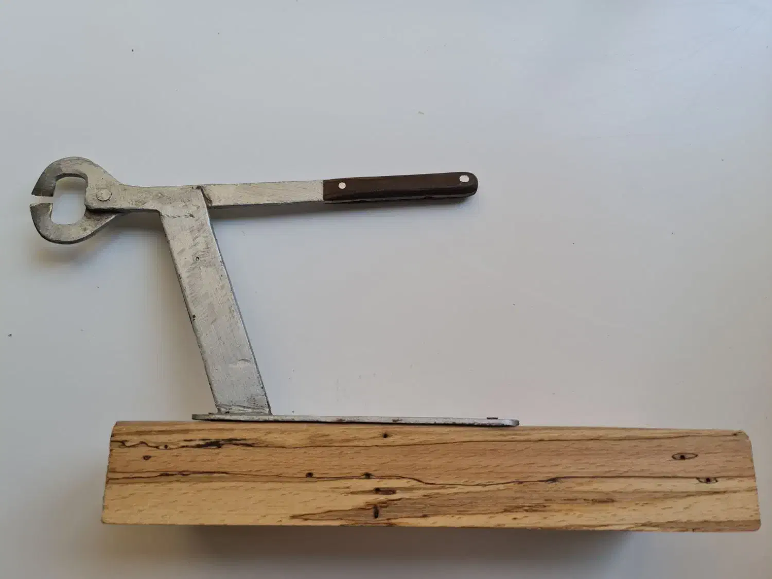 قندشکن دستی با سرعت عمل بالا|ظروف پختوپز|اصفهان, باغ زرشک|دیوار