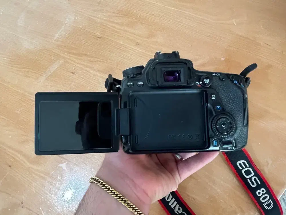 دوربین کنون|دوربین عکاسی و فیلمبرداری|مبارکه, |دیوار