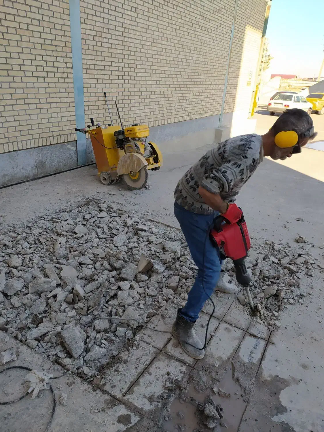 خدمات کاتر برش آسفالت و بتن.حفاری و لوله گذاری|خدمات پیشه و مهارت|گرگان, |دیوار