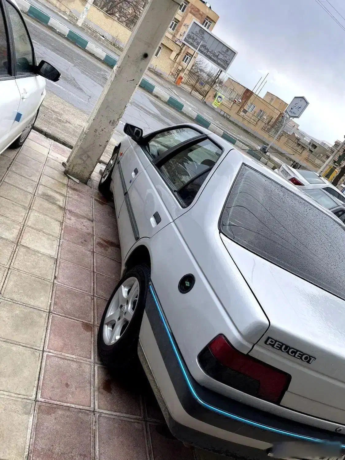 پژو۴۰۵|خودرو سواری و وانت|اشنویه, |دیوار