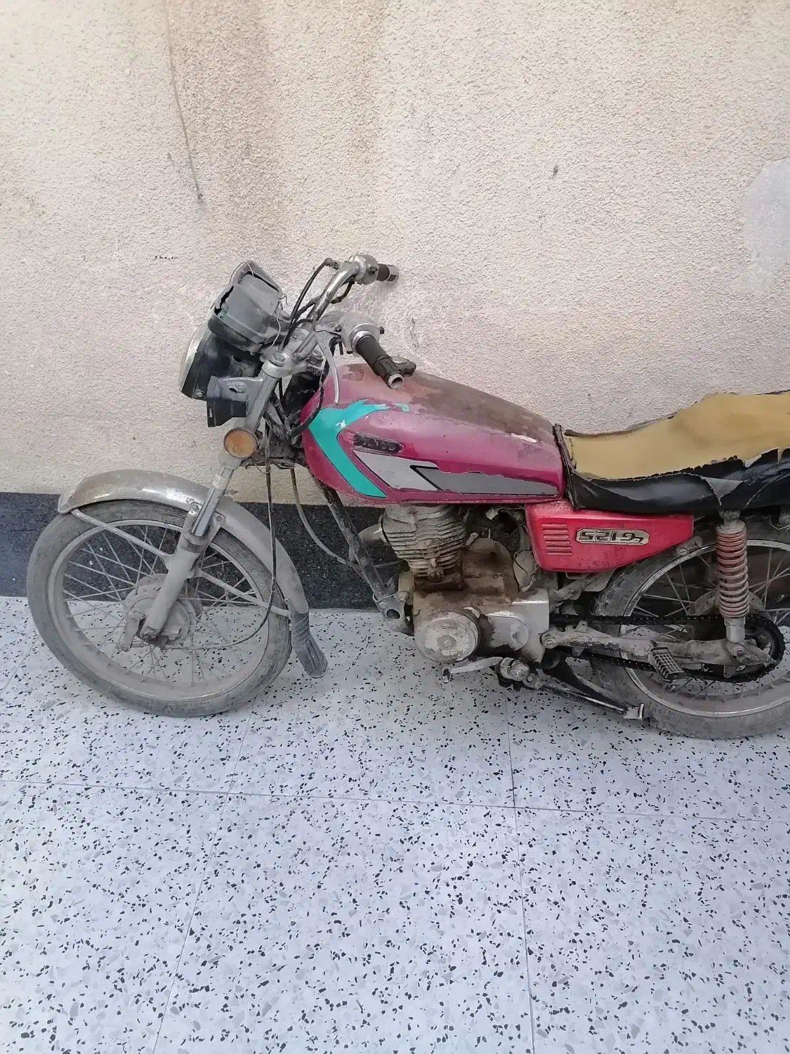 موتور|موتورسیکلت|ابریشم, |دیوار