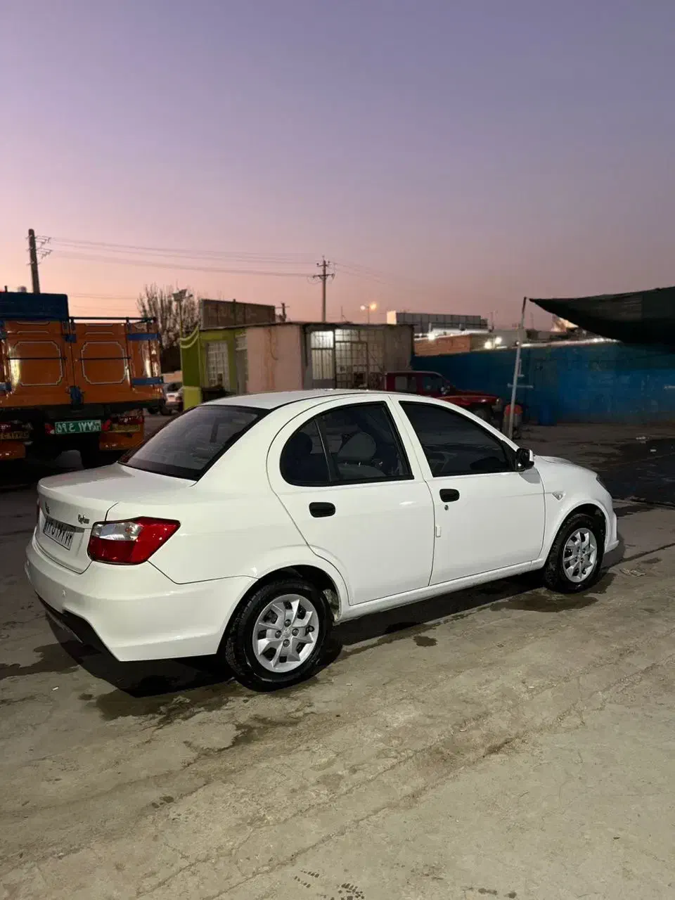 ساینا s|خودرو سواری و وانت|مرودشت, بیست متری بیمارستان|دیوار