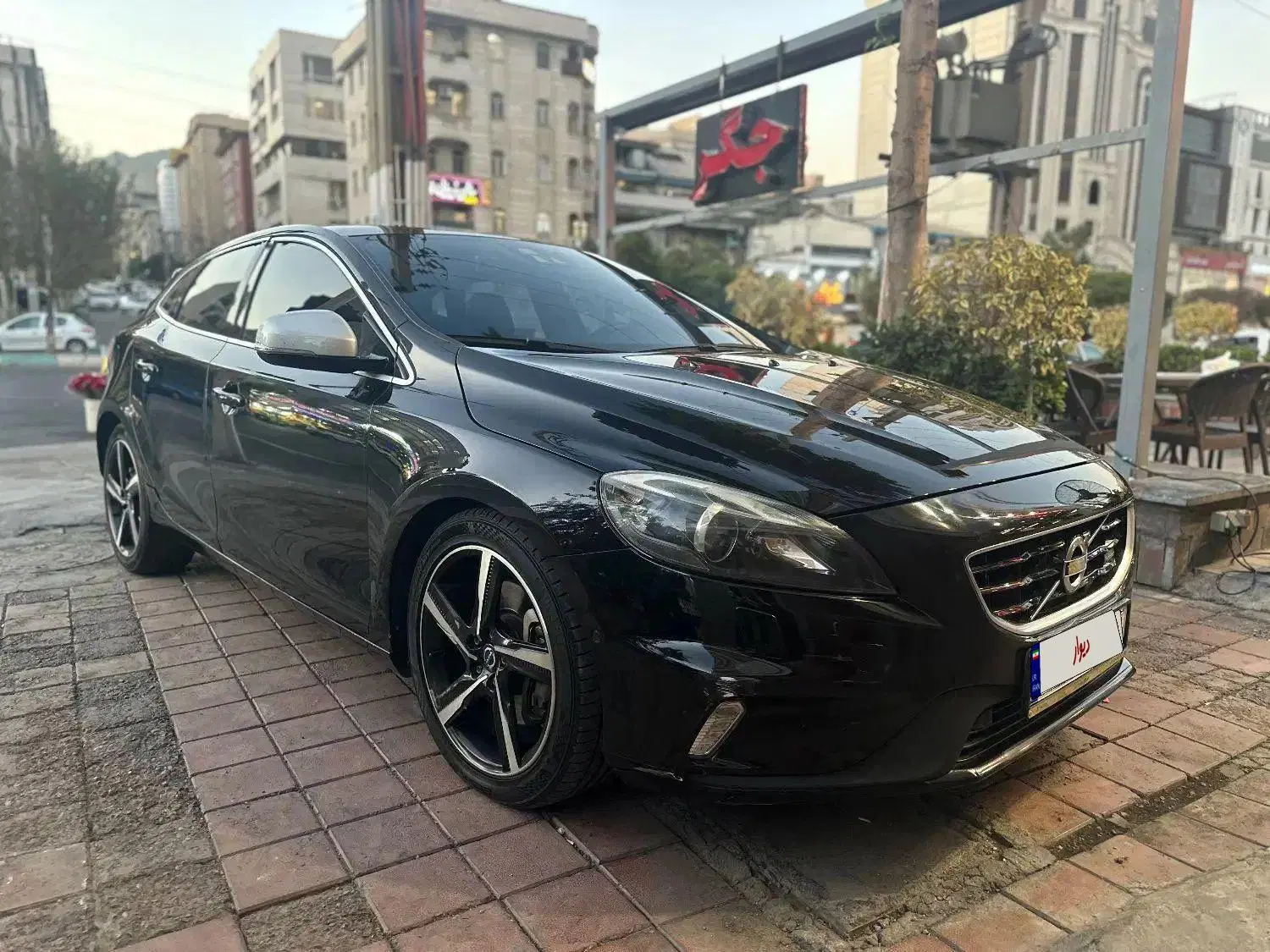 Volvo V40 R designPlus|خودرو سواری و وانت|تهران, ایوانک|دیوار