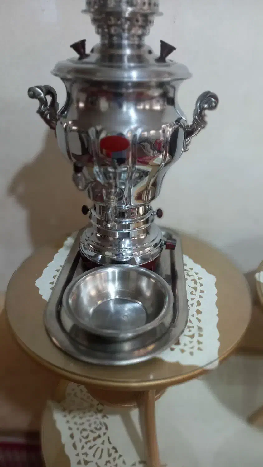 سماور ۶ لیتری با سینی و کاسه|سماور، چایساز، قهوهساز|تبریز, |دیوار