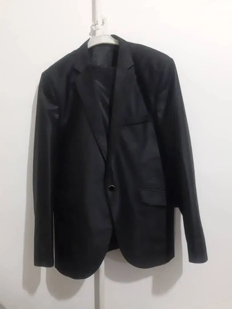 یک دست کت وشلوار .|لباس|ملایر, |دیوار