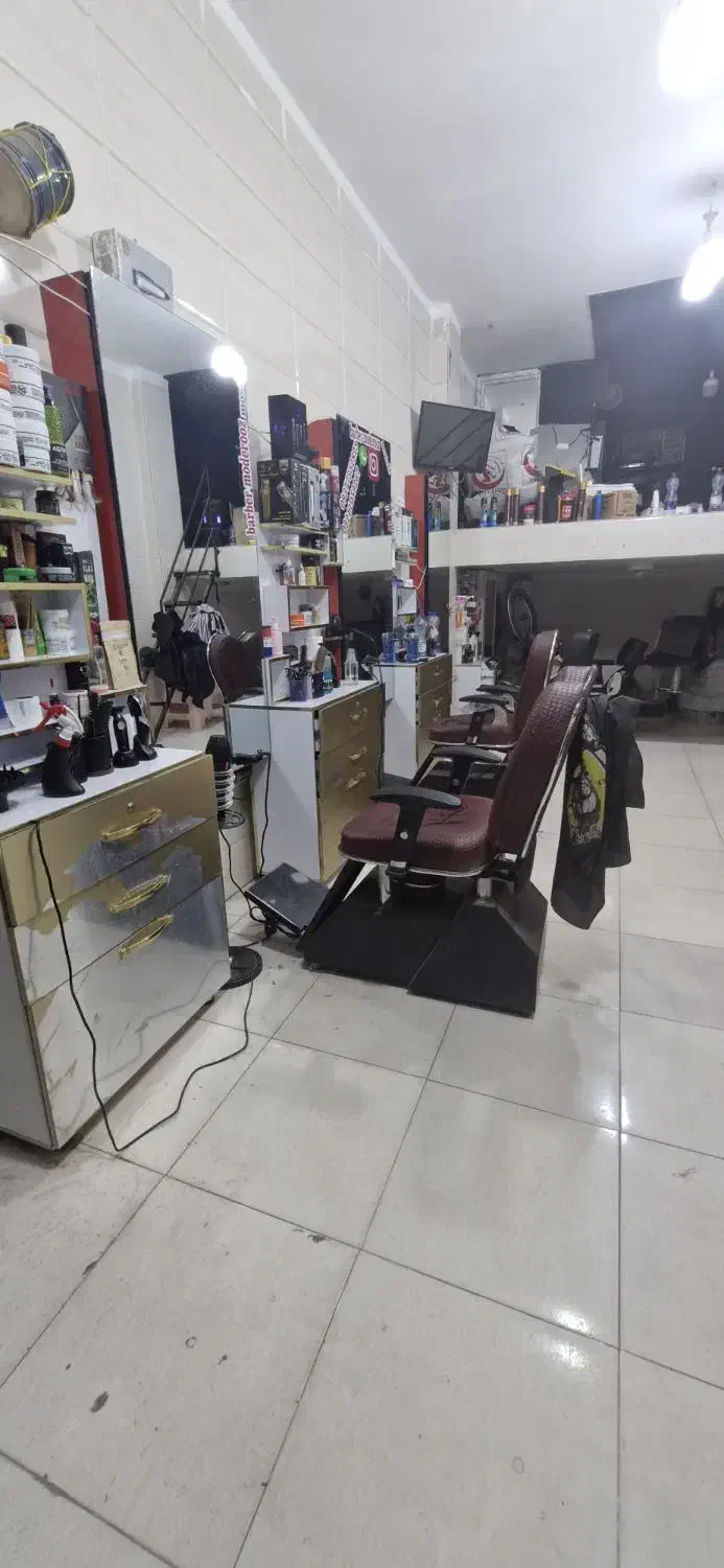 فروش دکوراسیون آرایشگاهی|آرایشگاه و سالن‌های زیبایی|توکهور, |دیوار