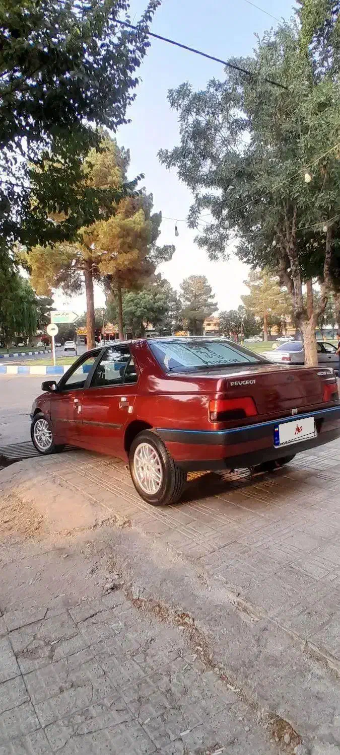 پژو ۴۰۵ مدل۸۳|خودرو سواری و وانت|اصفهان, نقش جهان|دیوار