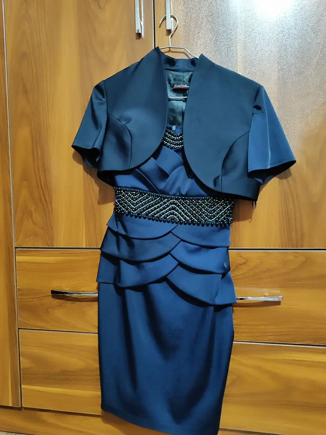 لباس مجلسی|لباس|رشت, شهرک قدس|دیوار