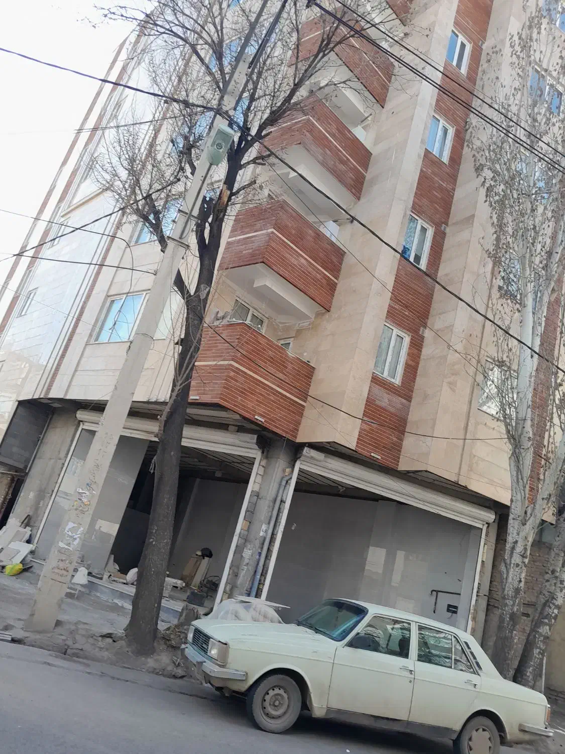 فروش آپارتمان تک واحدی طبقه اول متراژ۱۶۵متری|فروش آپارتمان|میانه, |دیوار