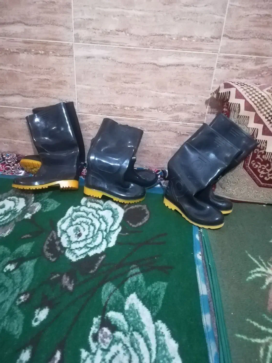 چکمه/نمره 42و43نونوفابریک/باغبانی کشاورزی آبیاری|کیف، کفش، کمربند|شیراز, شاپورجان|دیوار