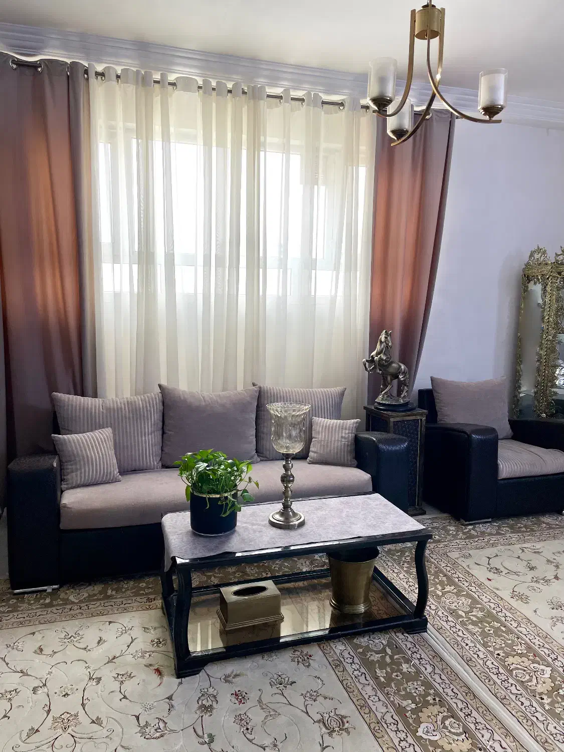 مبل هفت نفره چرم|مبلمان خانگی و میز عسلی|مرودشت, تامین اجتماعی‎|دیوار