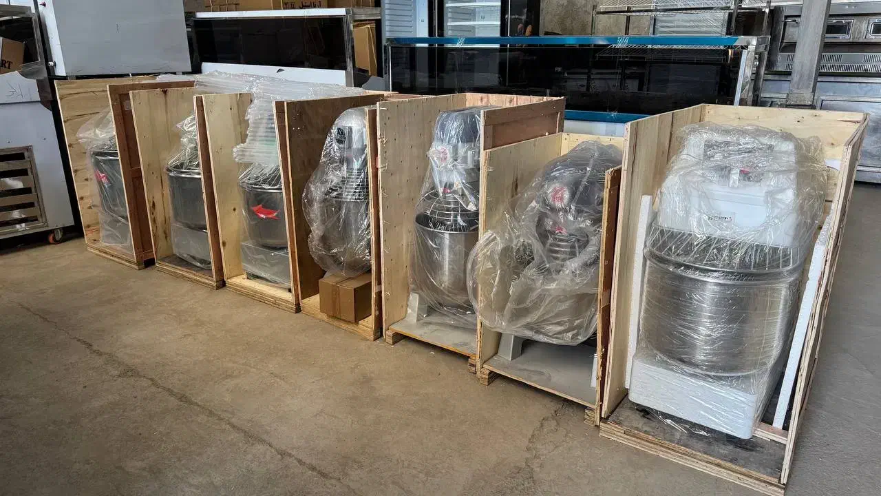 میز کار خمیرگیر کانتر گرم گرمکن اسپیرال میکسر|کافی‌شاپ و رستوران|اصفهان, رهنان|دیوار