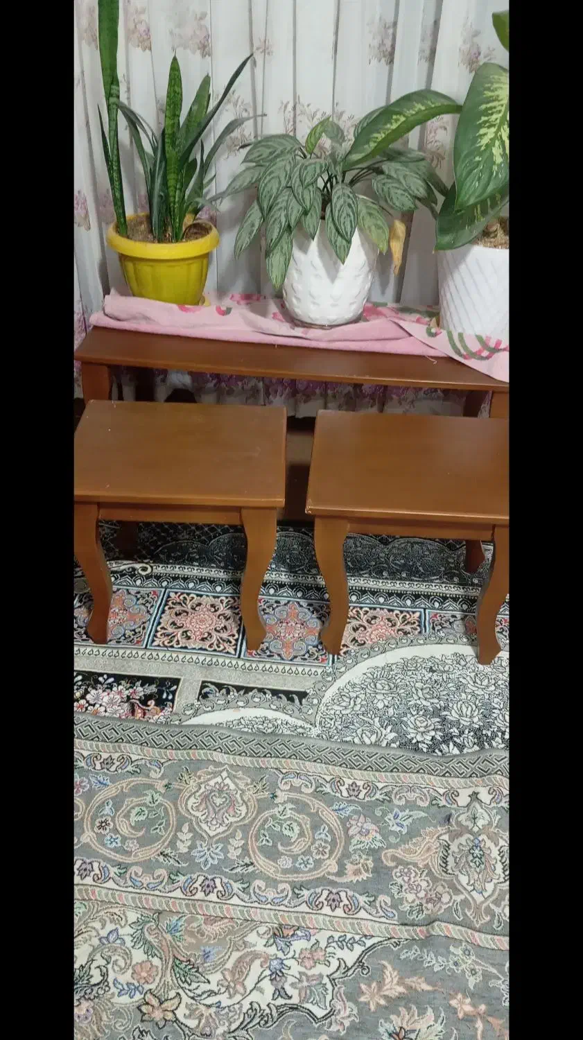 میز پا مبلی در حد نو  تازه خریدم به مبلام نمیخوره|مبلمان خانگی و میز عسلی|مشهد, پنجتن|دیوار