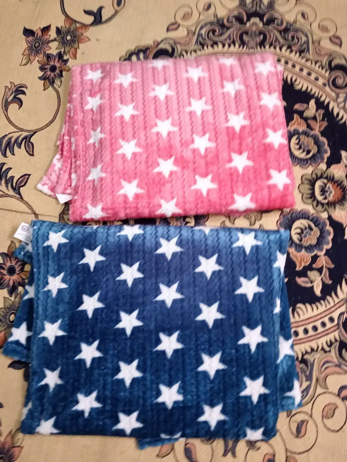 پتو ژله ای یک نفره در دو رنگ صورتی و آبی نو|رختخواب، بالش، پتو|همدان, |دیوار