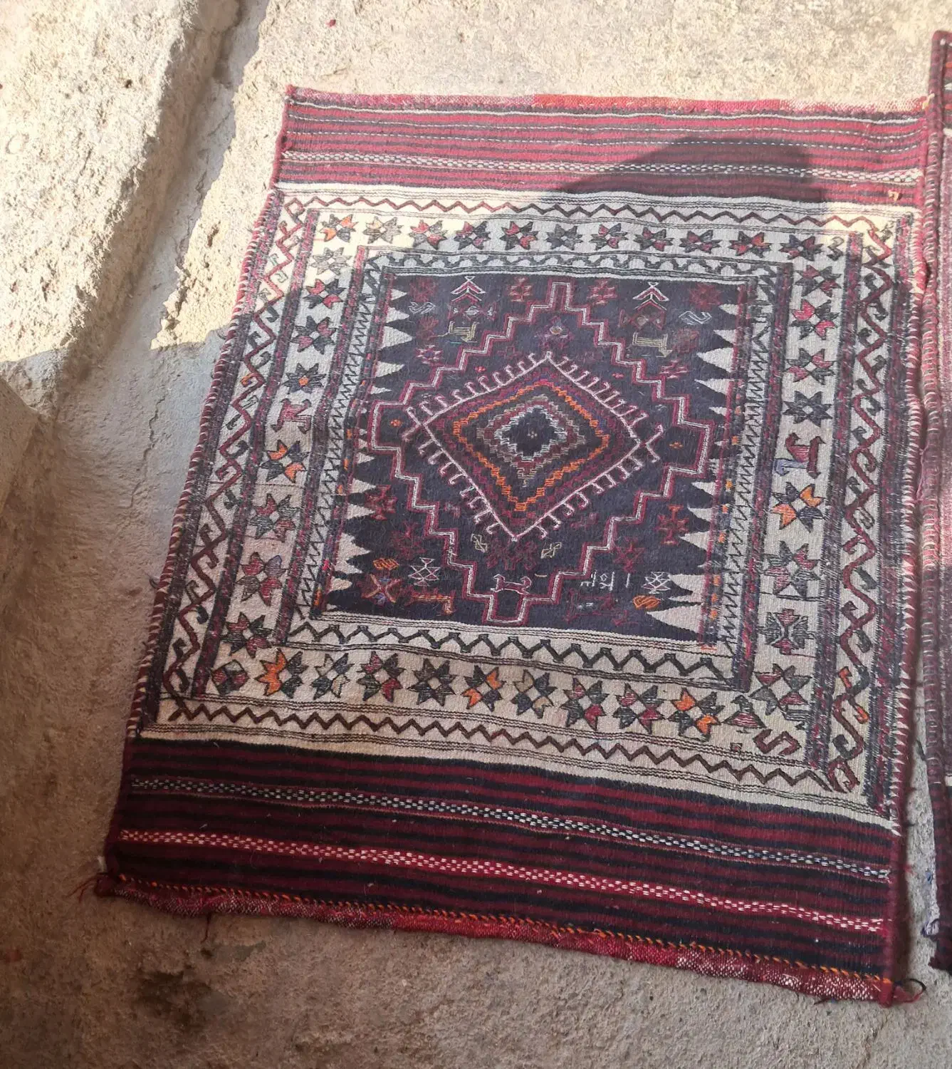 سفره دست بافت|گلیم، جاجیم، گبه|ایذه, |دیوار