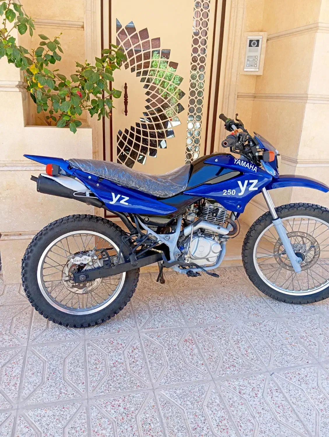 موتور تریل کراس200 مدارک کامل بنلی اپاچی هنداپالس|موتورسیکلت|قم, شهرک سازمان آب|دیوار