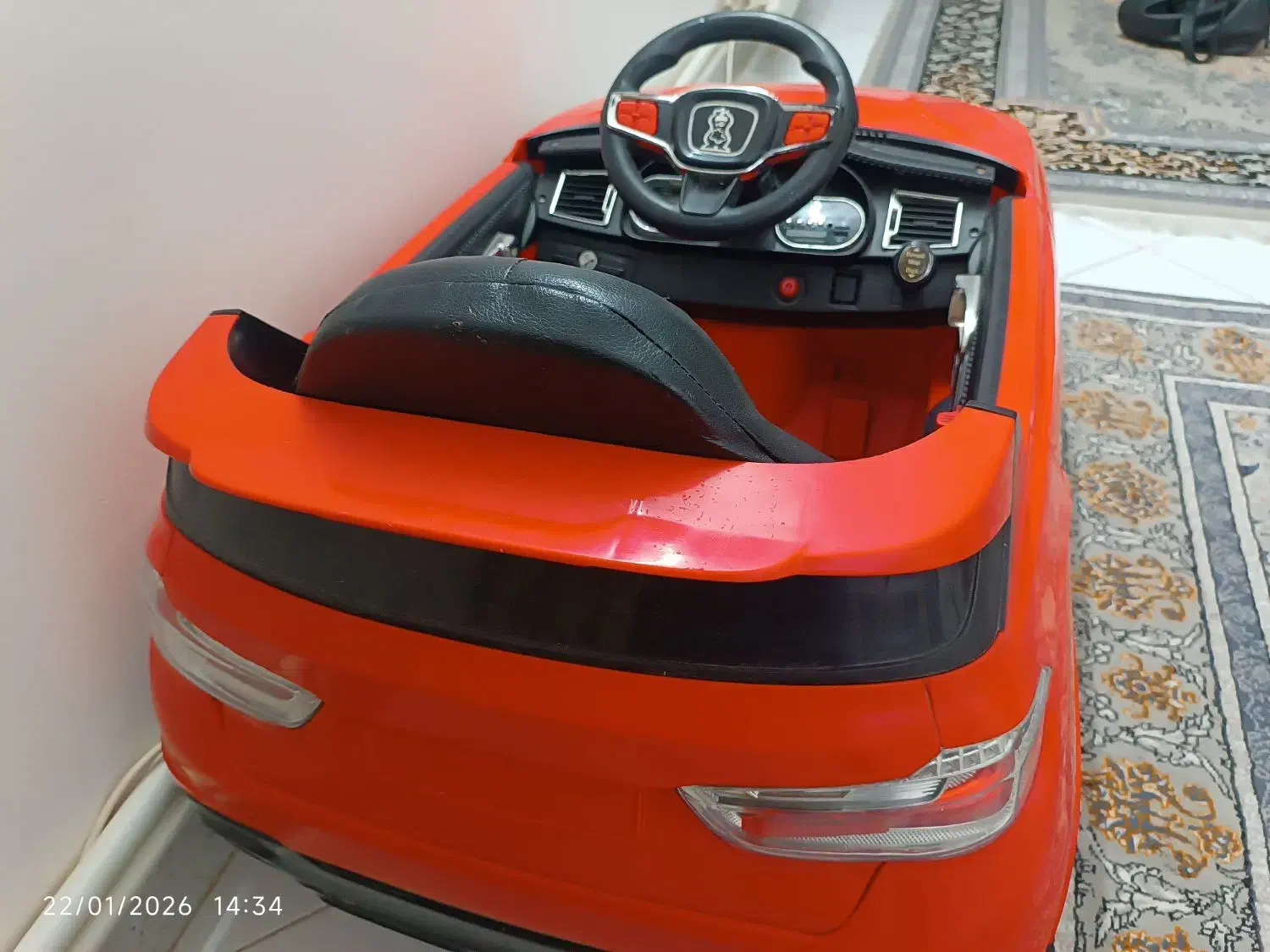 ماشین شارژی کاملا سالم و تمیر|اسباب‌بازی بچه|ساری, |دیوار