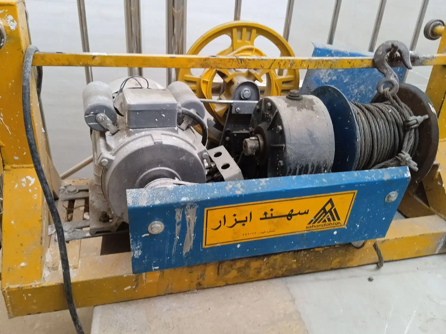 فروش موتور بالابر سه اسب کارکرده|ماشین‌آلات صنعتی|همدان, |دیوار