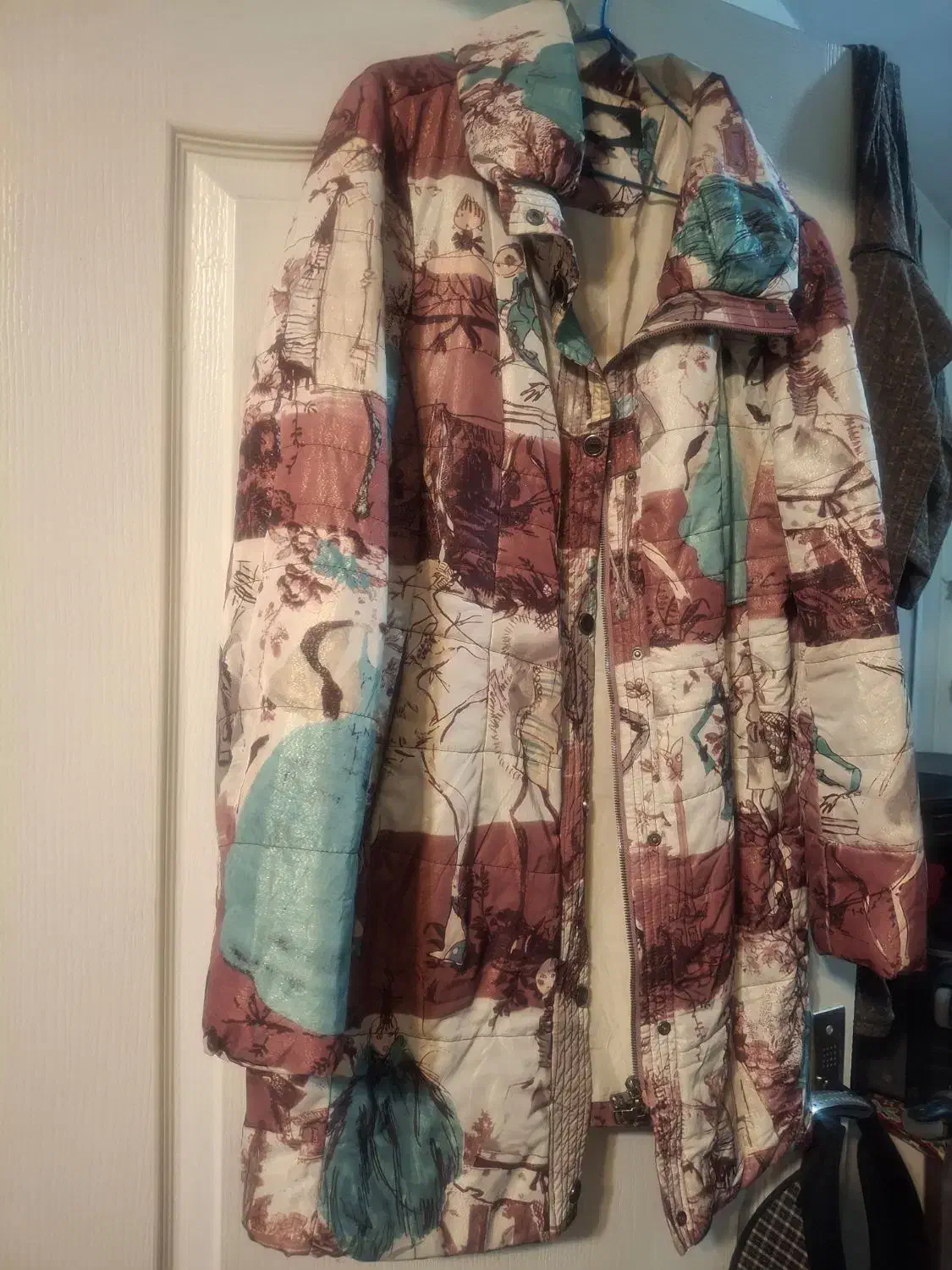 دو تا پالتو و کاپشن|لباس|تهران, بلورسازی|دیوار