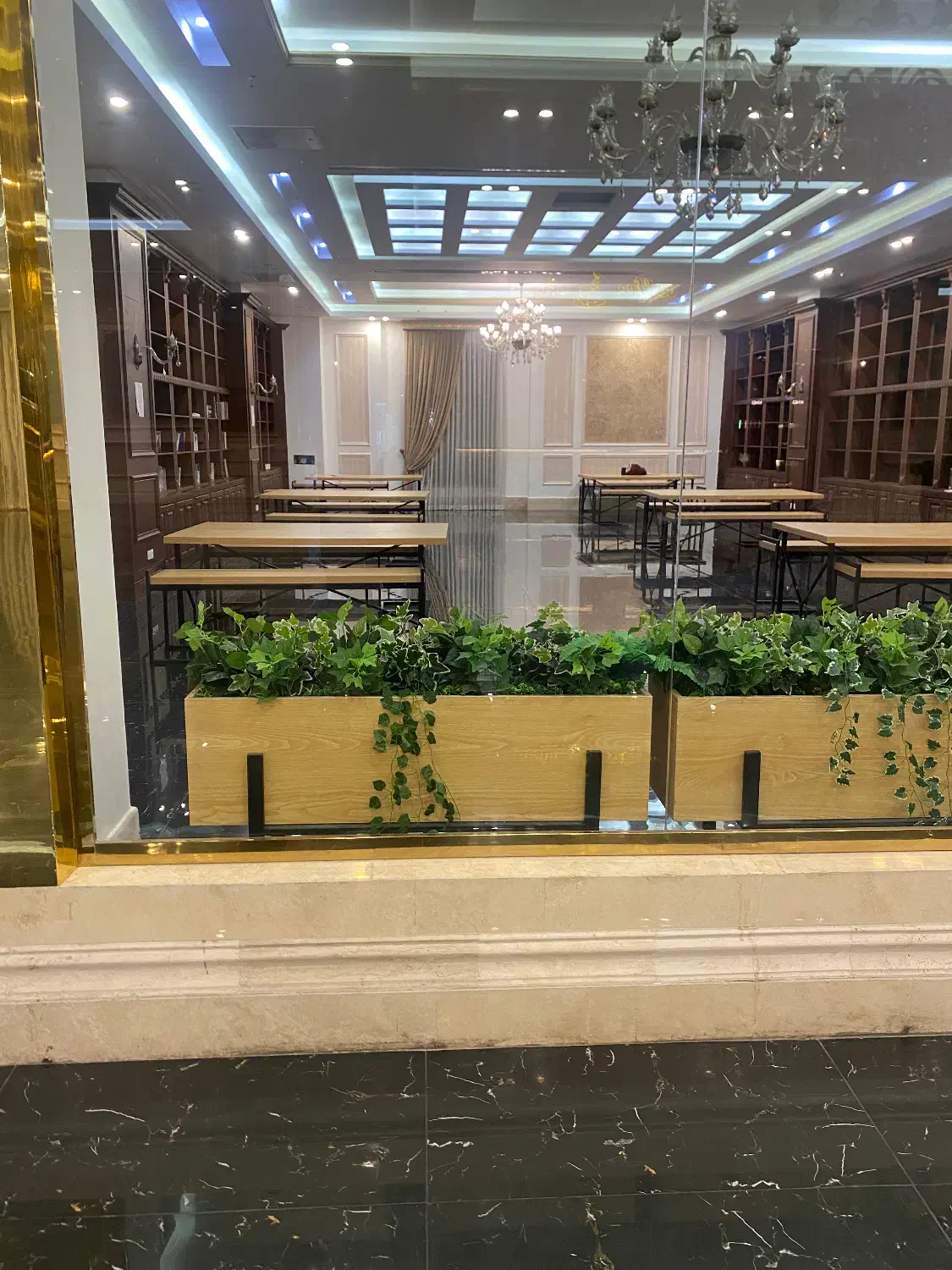 ۱۹۷ متر ۳ خوابه تخلیه رهن کامل رونیکا پالاس|اجارهٔ آپارتمان|تهران, حسینآباد|دیوار