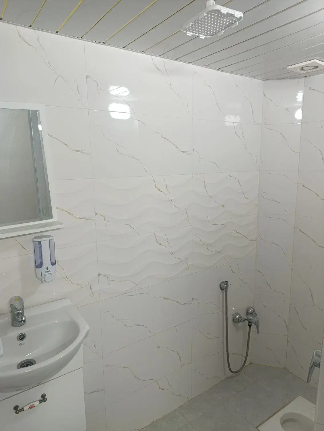 اجاره هتل سوییت هتل آپارتمان یکروزه هفتگی یک ماه|اجارهٔ کوتاهمدت آپارتمان و سوئیت|مشهد, بالا خیابان|دیوار