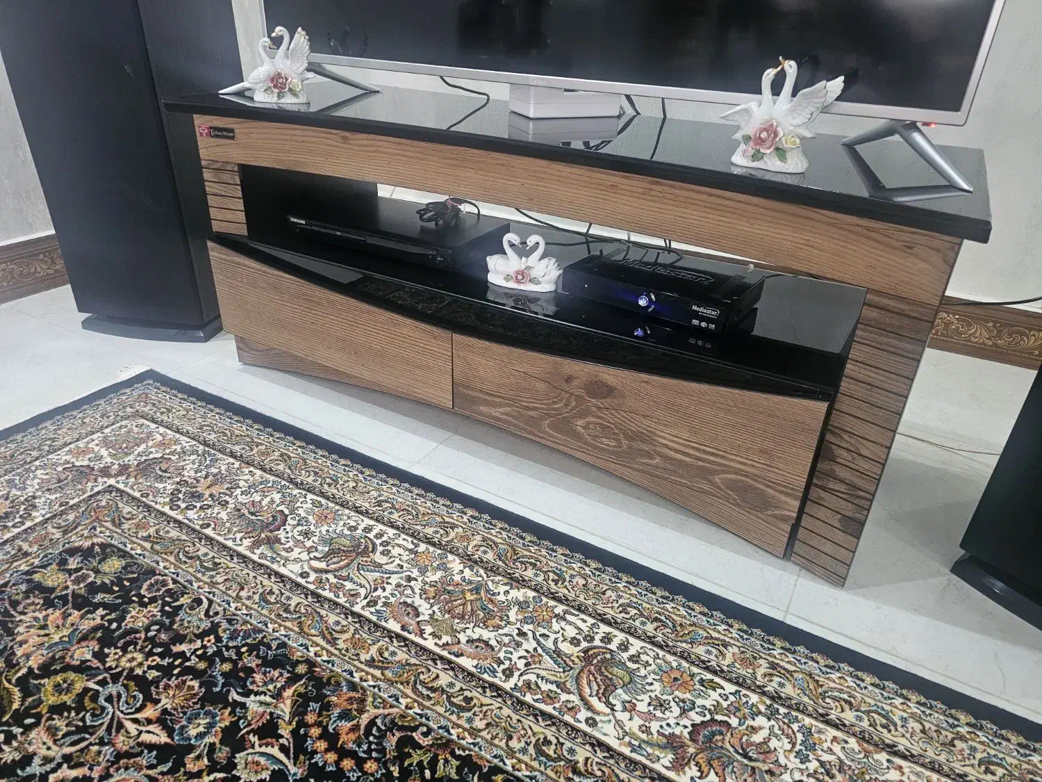 میز نهار خوری|میز و صندلی غذاخوری|رباطکریم, آدران|دیوار