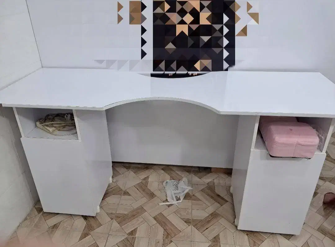 میز ناخن|آرایشگاه و سالنهای زیبایی|بندر ماهشهر, |دیوار