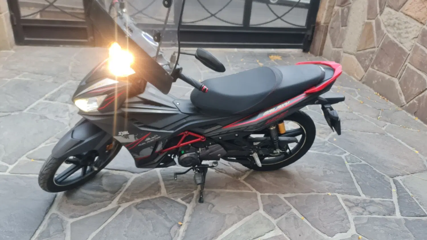 sym x125 مشکی|موتورسیکلت|تهران, یوسف‌آباد|دیوار