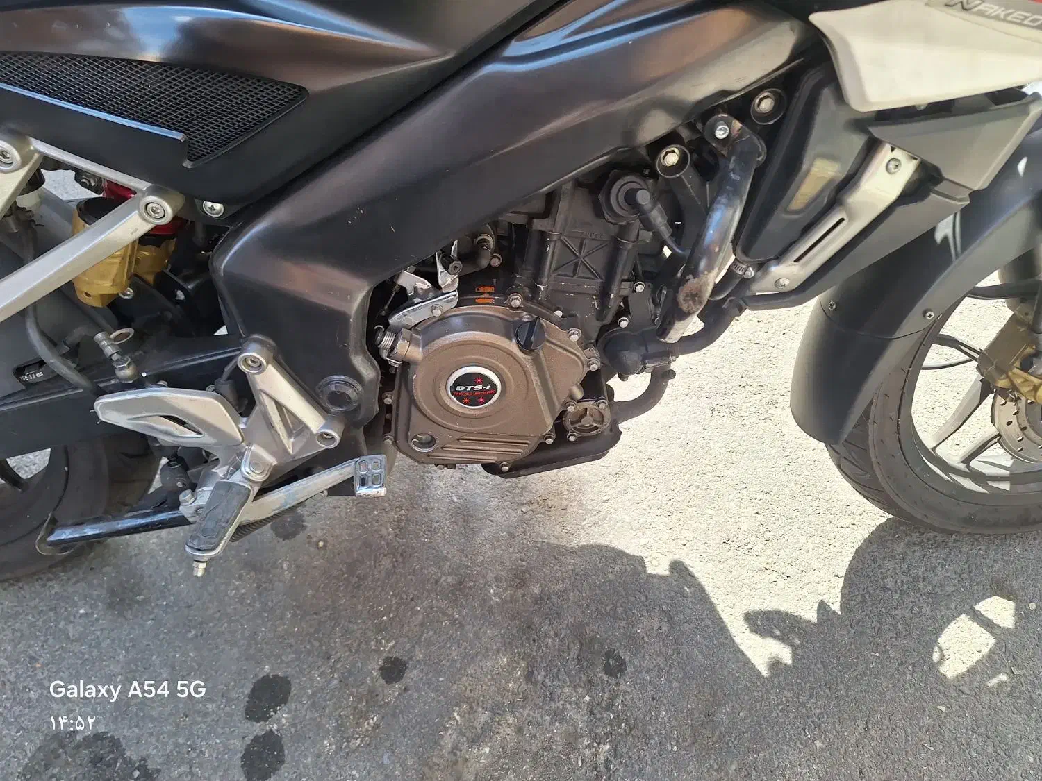 ns200|موتورسیکلت|تهران, جنت‌آباد شمالی|دیوار