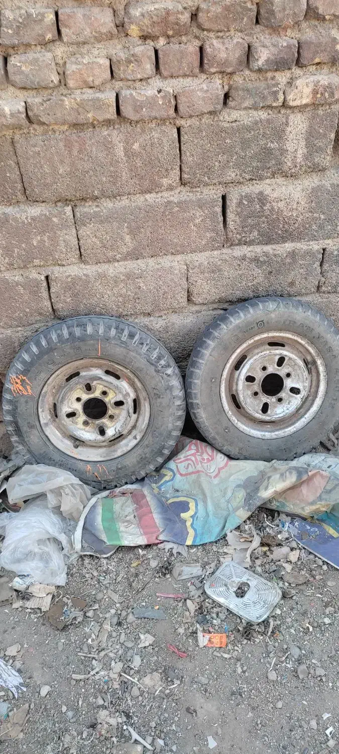 لاستیک سالم  دوچرخ|دوچرخه، اسکیت، اسکوتر|گل تپه, |دیوار