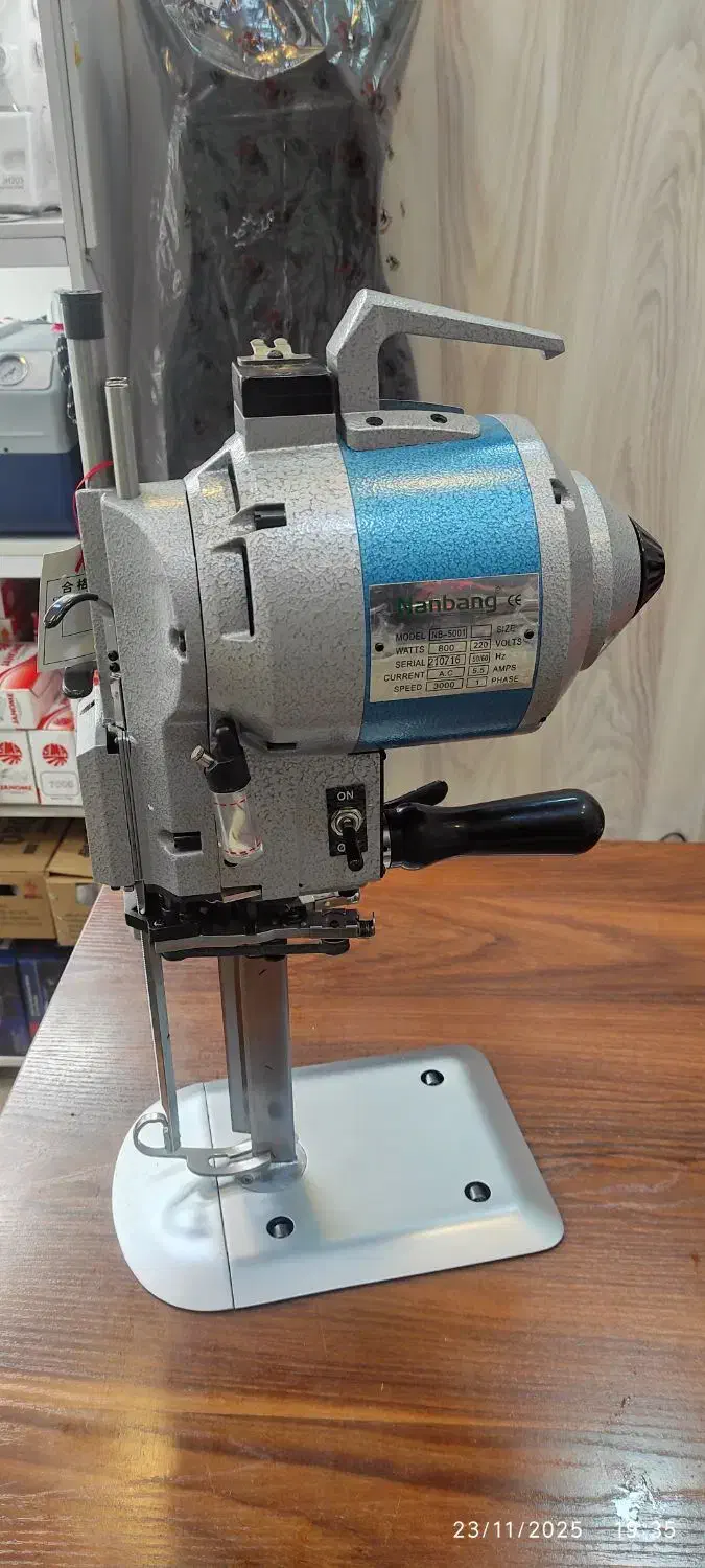 قیچی هشت چراغ دار نانبنگ آکبند|چرخ خیاطی و ریسندگی|رشت, حسین آباد|دیوار